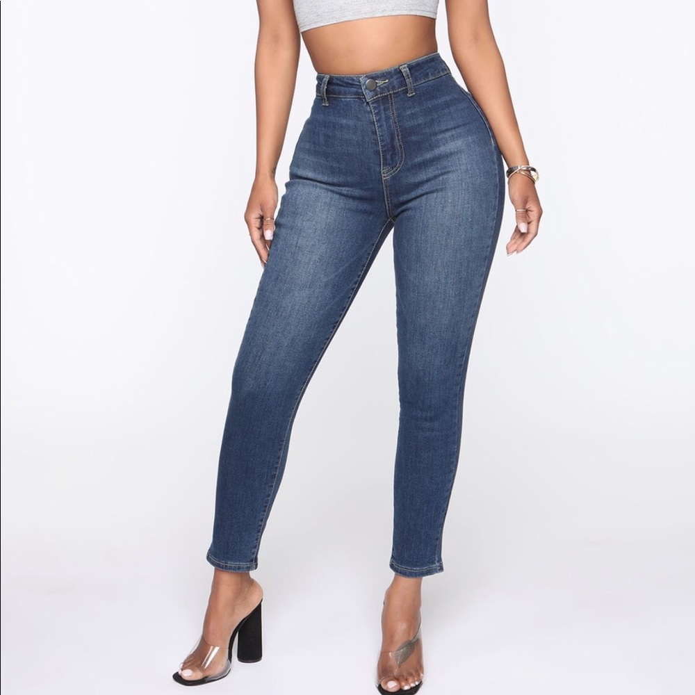 Fashion Nova high waisted jeans. NWT